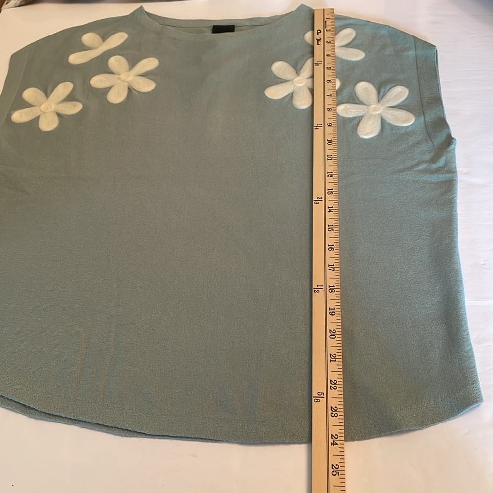 Aedan Sweater Sleeveless Seafoam White Flowers Sweater - Picture 9 of 11